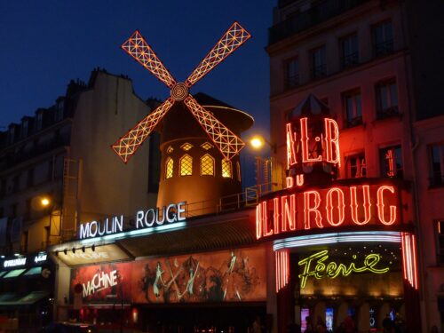 Publitour Chabannes Paris Moulin rouge Noel