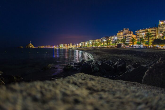 RÉVEILLON FESTIF À BLANES – Image 4