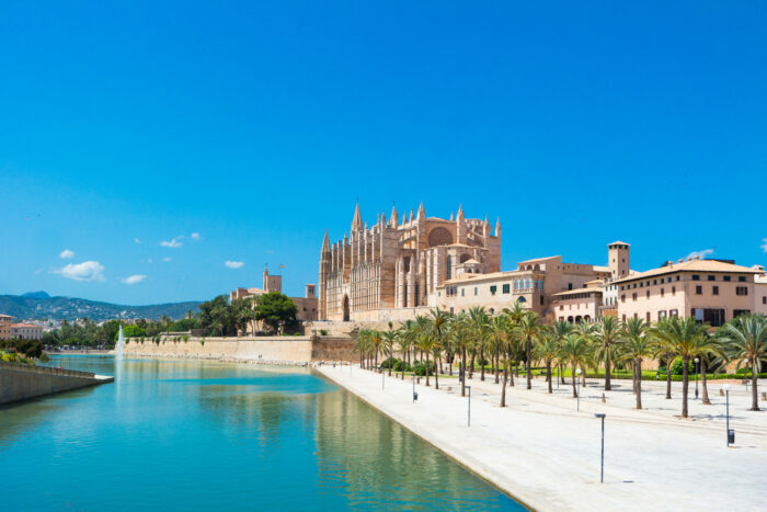 LES BALÉARES – Image 2