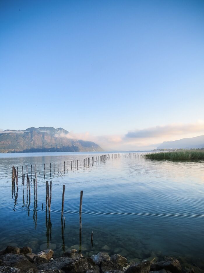 LAC DU BOURGET ET L'ABBAYE DE HAUTECOMBE