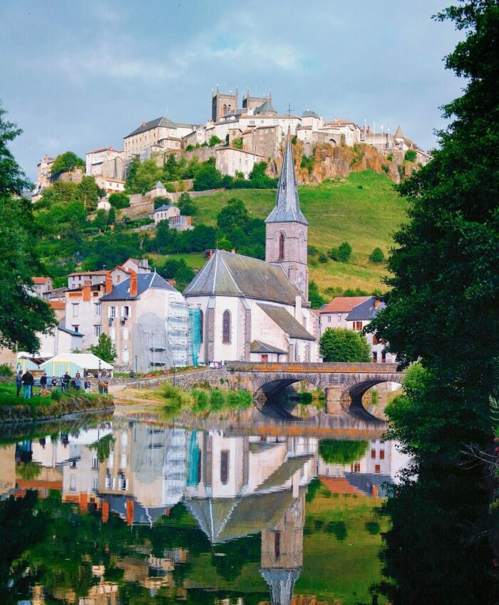 SAINT-FLOUR ET ALENTOURS