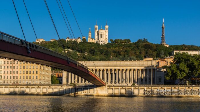 DÉJEUNER CROISIÈRE SUR LA SAÔNE