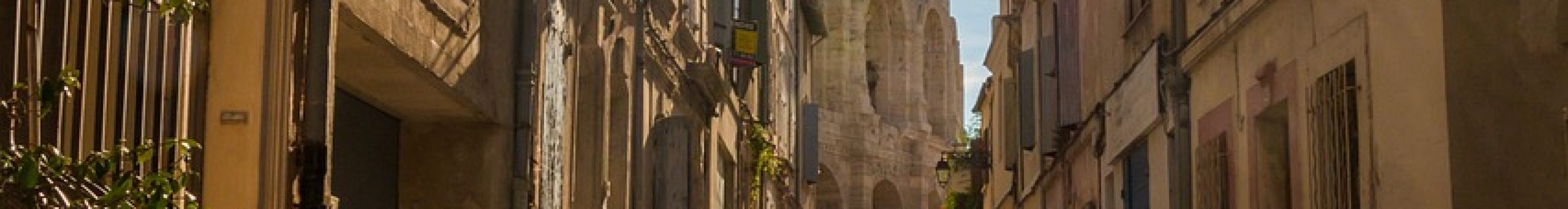 arles-2591500_1280