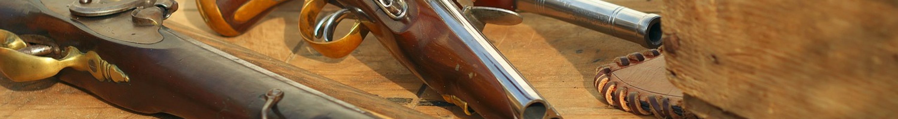 weapons-2882061_1280